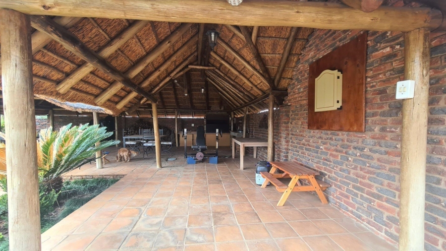 5 Bedroom Property for Sale in Wilgeboom A H North West